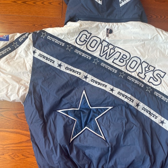 Dallas Cowboys Pro Player Jacket - Picture 4 of 4